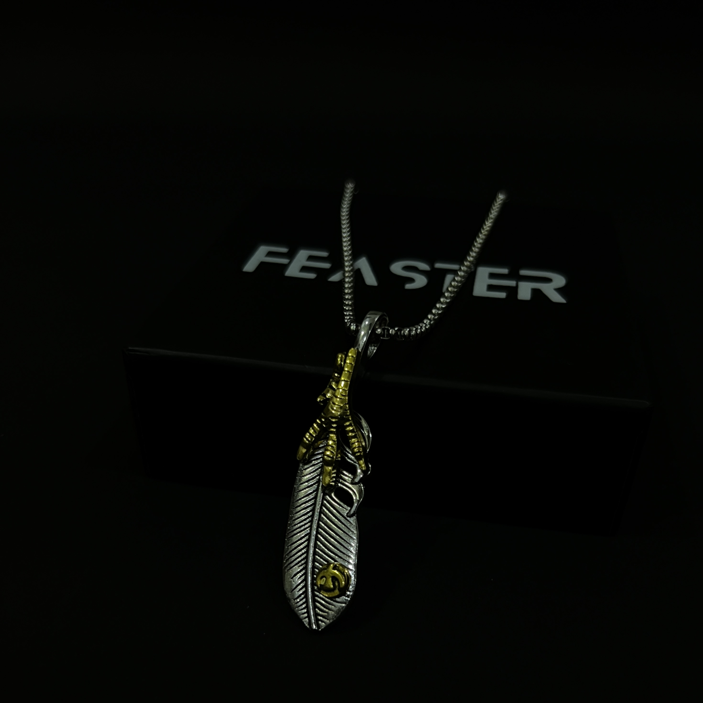 Predator Cosmic Solsta Pendant