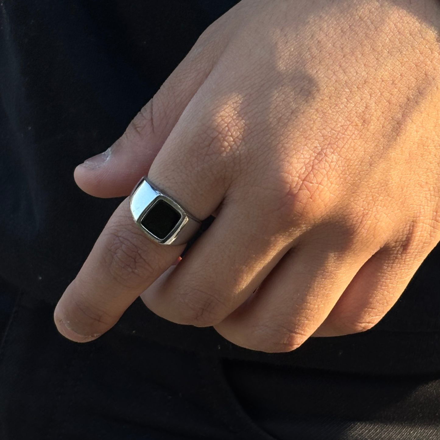 Rouft black signet ring
