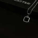 Stone pendant with chain