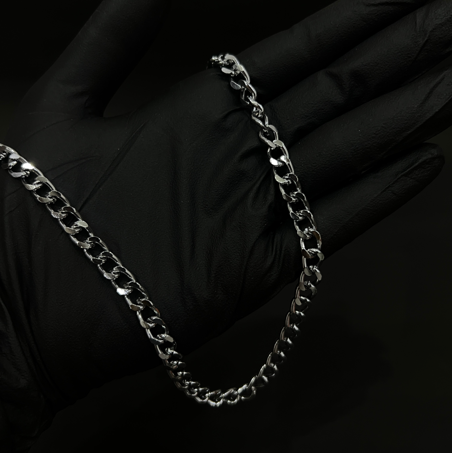 Curb western style chain