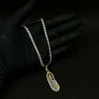 Grave pendant with chain