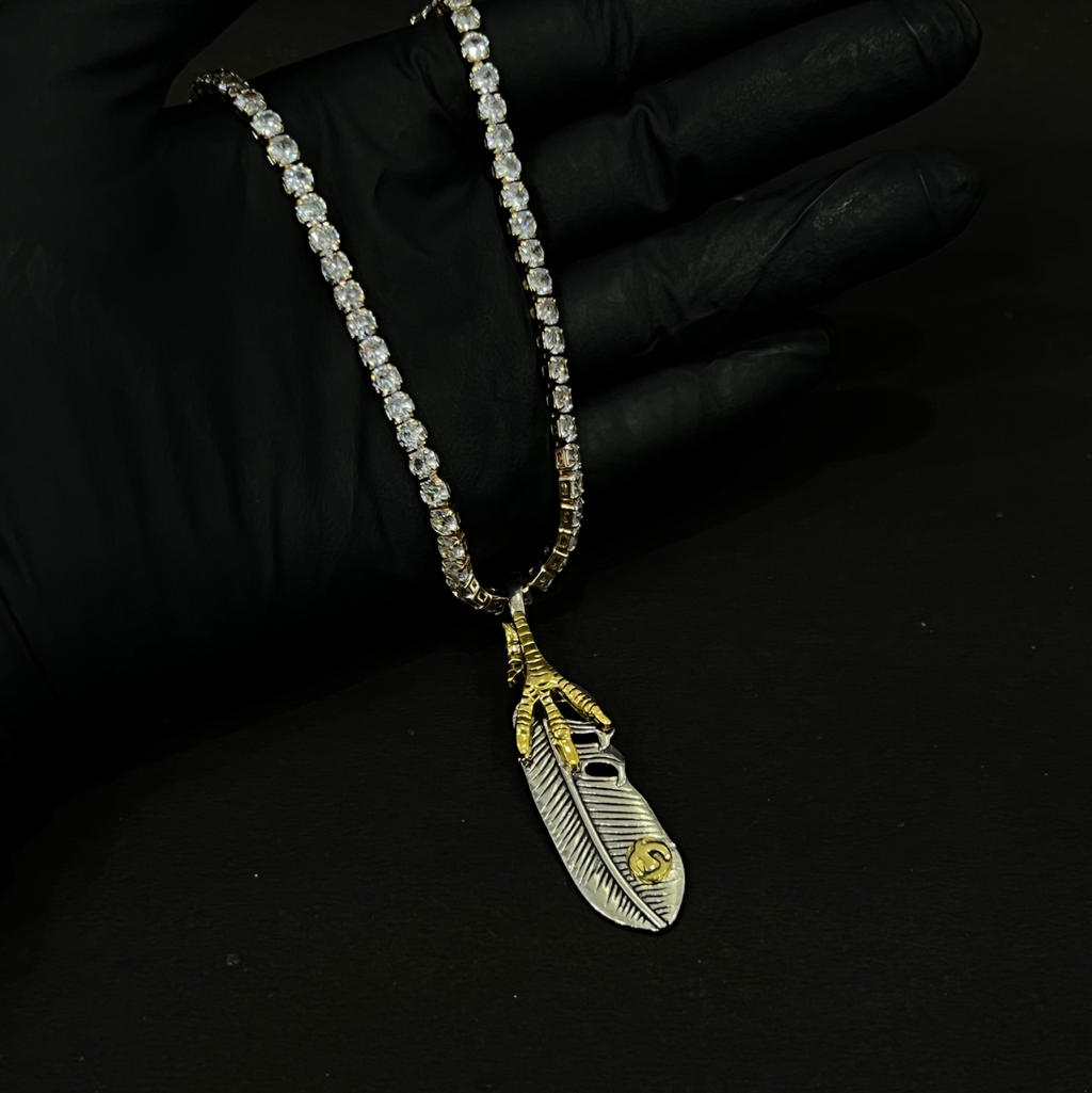 Grave pendant with chain