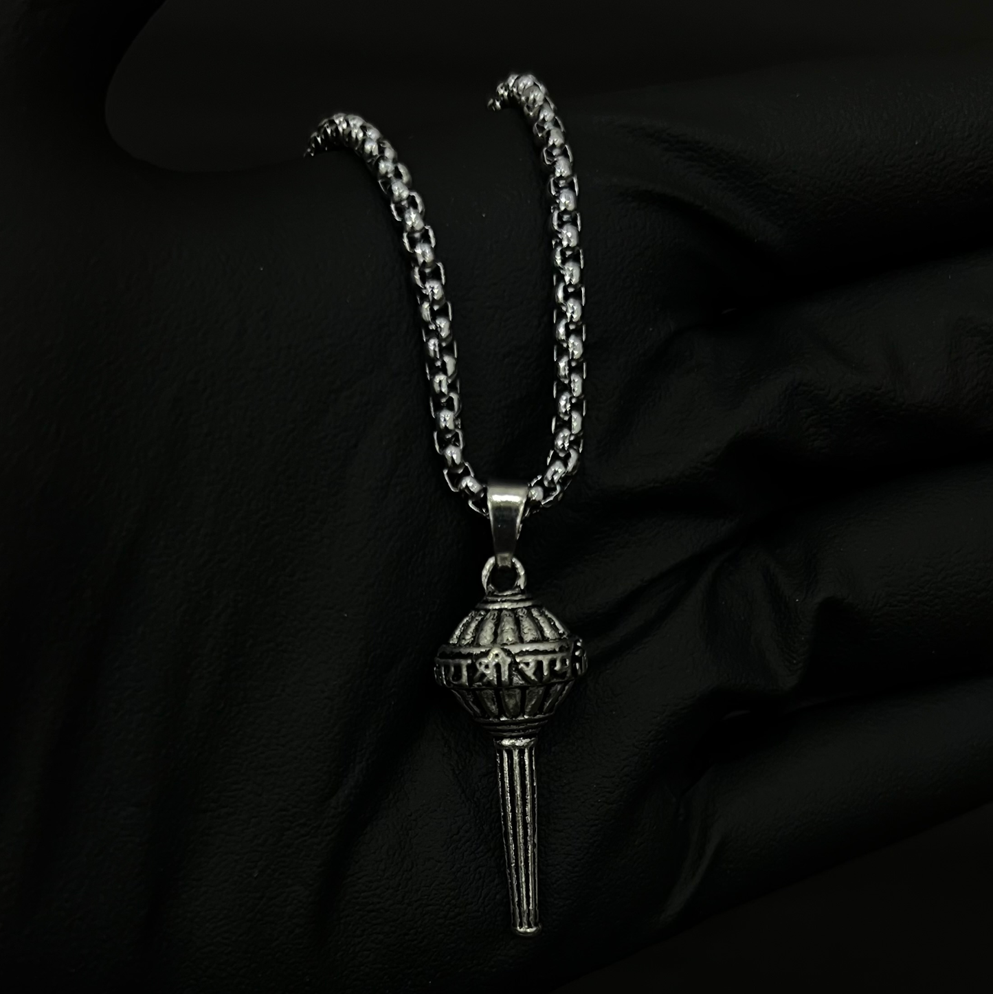 Gada pendant with chain
