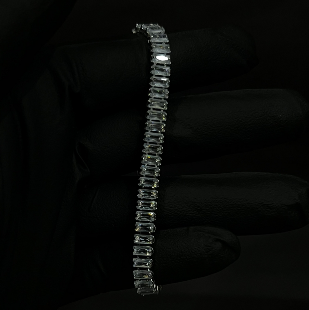 Kelvin Iced Hunk Bracelet