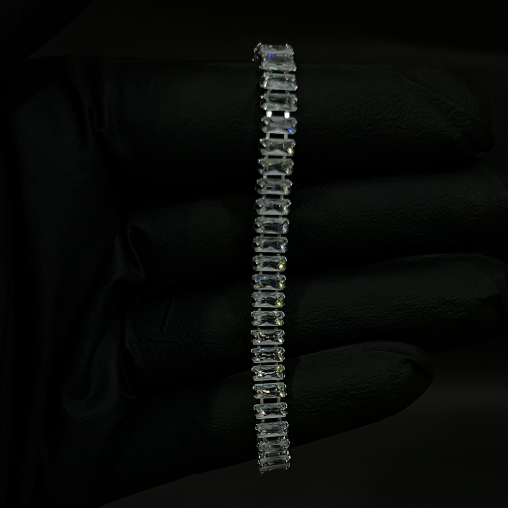 Kelvin Iced Hunk Bracelet