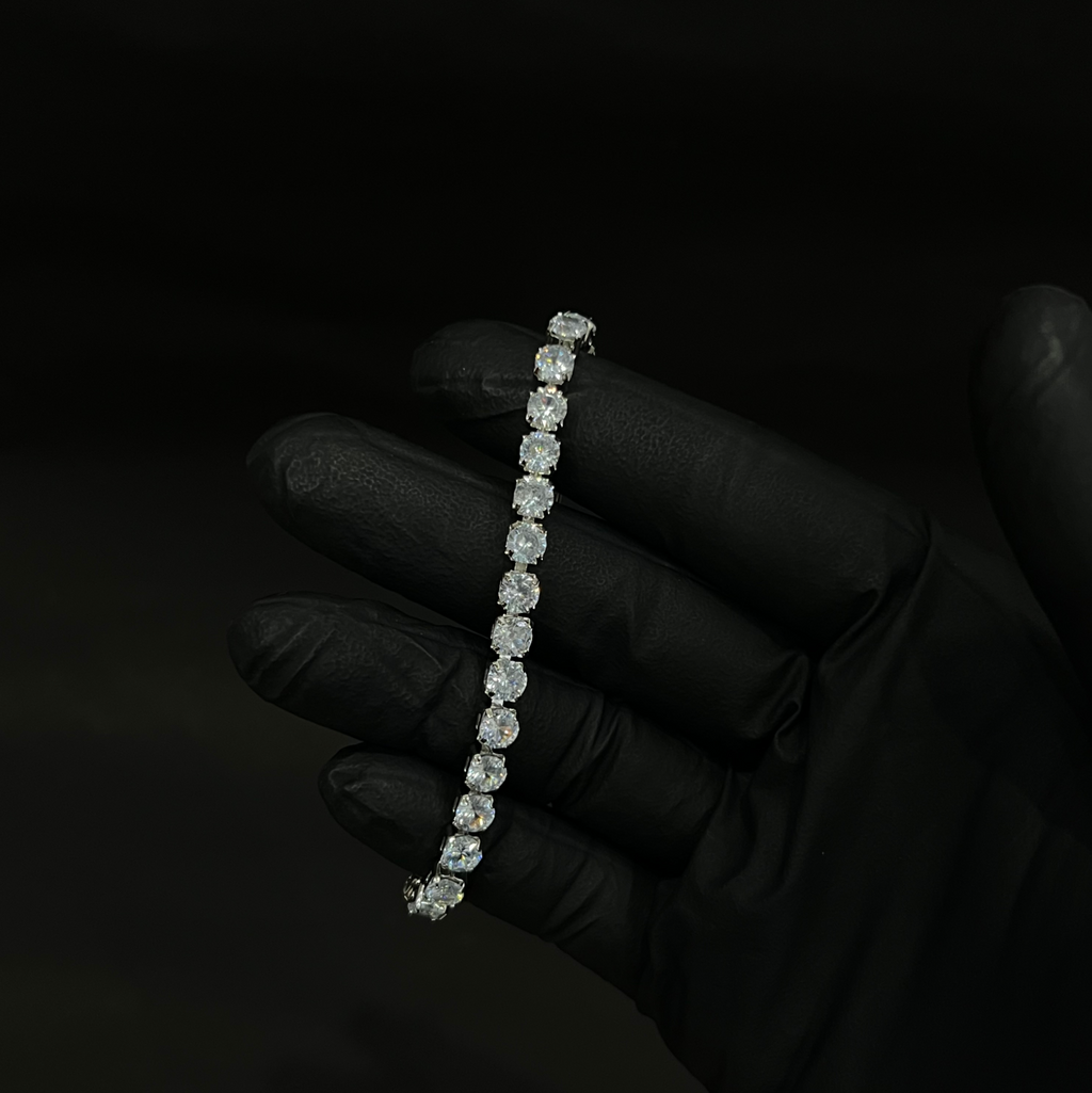 Grippin Sapphire  Iced Sleek Bracelet