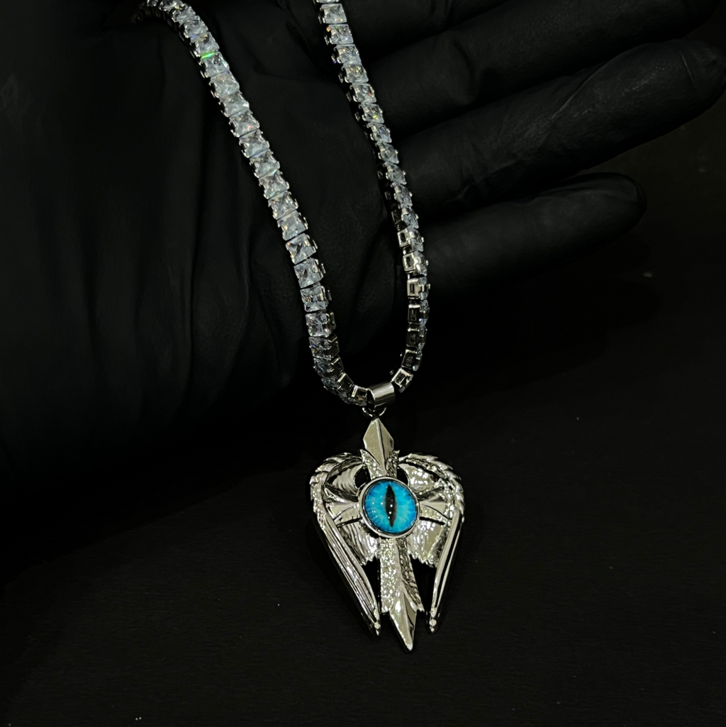 Hexall pendant with chain