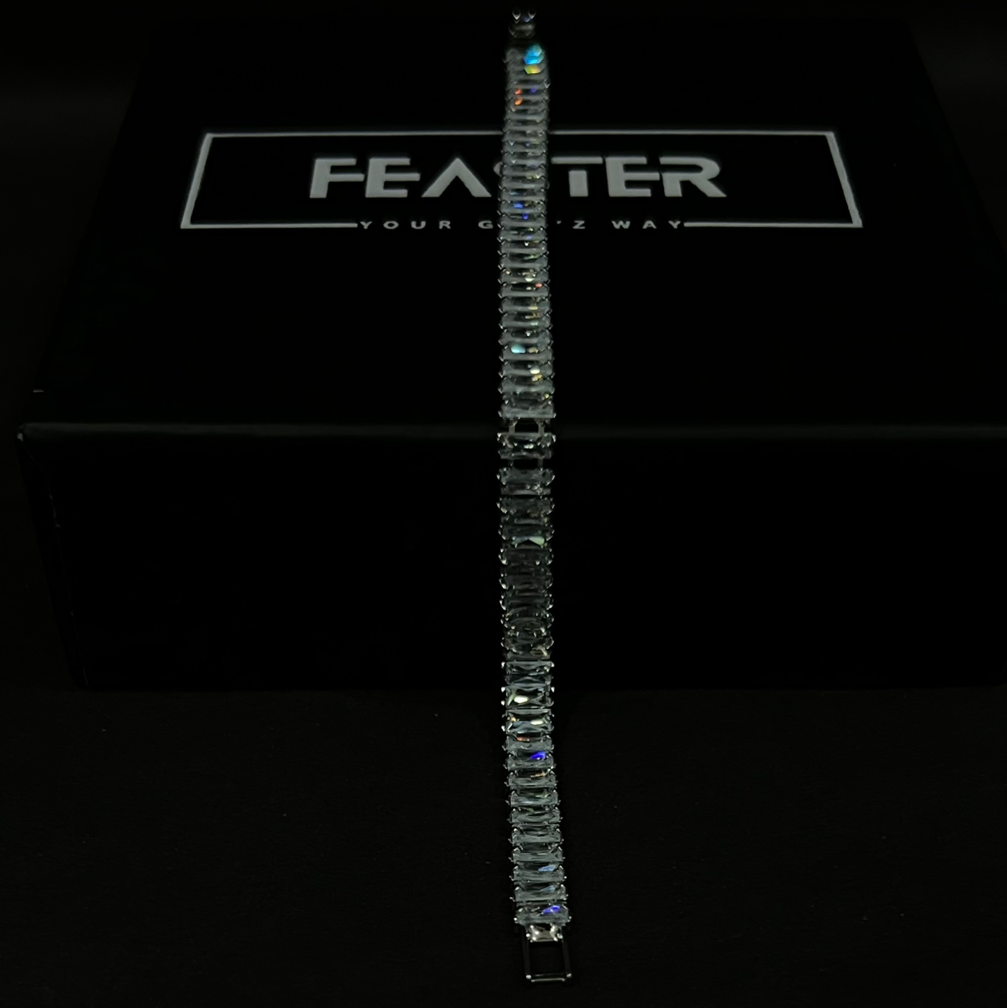 Kelvin Iced Hunk Bracelet